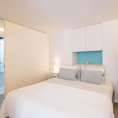 Sunny & Lovely W/ Patio By Lovelystay * Lisbon